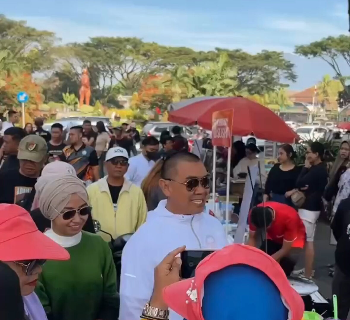 Pilkada , Abah Anton Gandeng Enterpreneur?