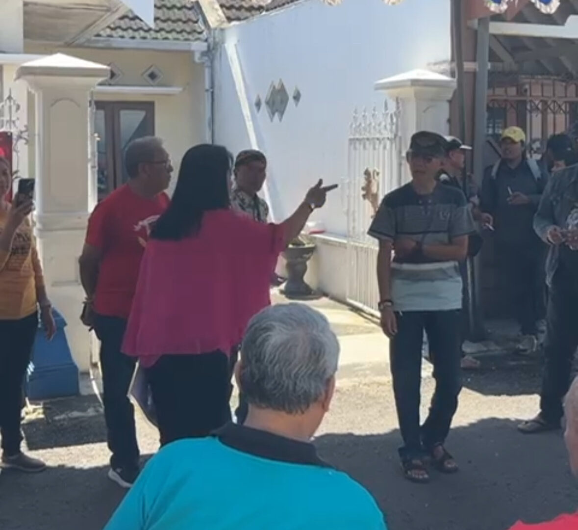 Aksi Penolakan Warga Blimbing Atas Proyek PT Tanrise Property