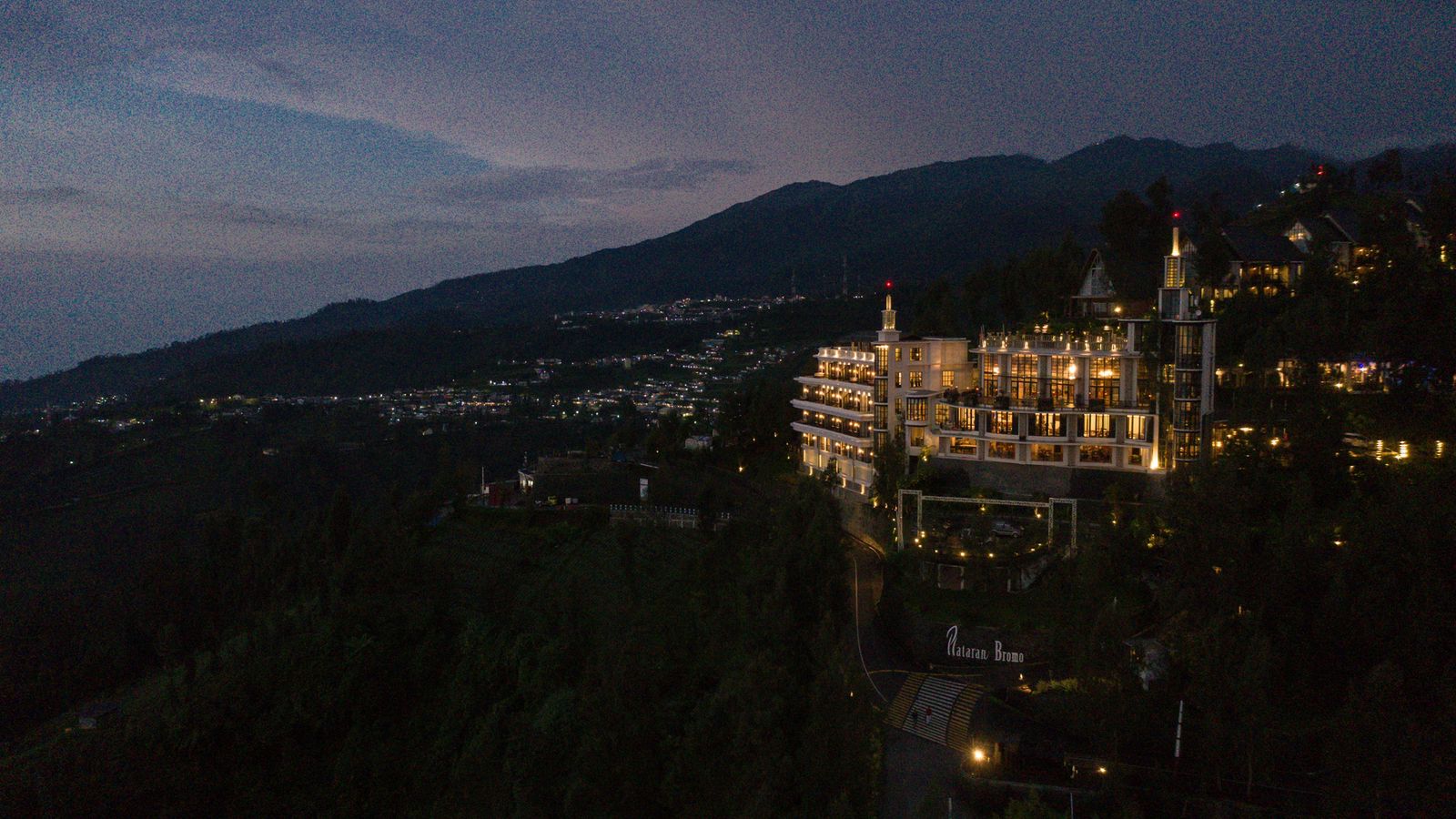 Plataran Bromo Resort & Venue, Pengalaman Bersantap Dengan Pemandangan Dan Aktivitas Seru Di Teras Bromo