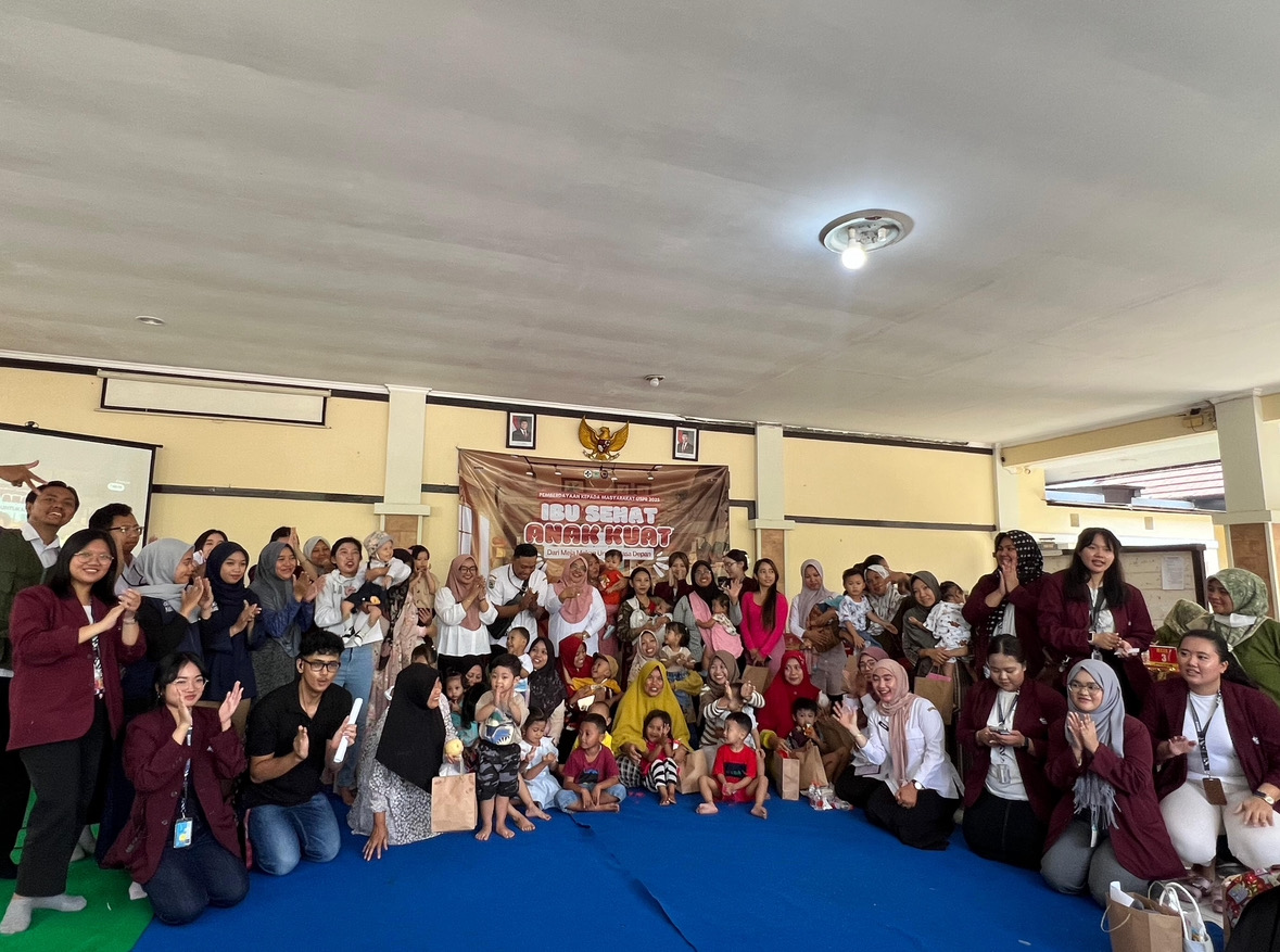 Mahasiswa BINUS Malang Memberi Edukasi Gizi Di Desa Tirtomoyo