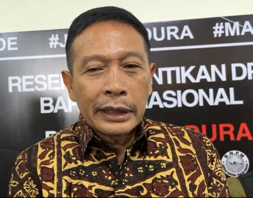 Wali Kota Malang Wahyu Hidayat Memberikan Keterangan Kepada Awak Media
