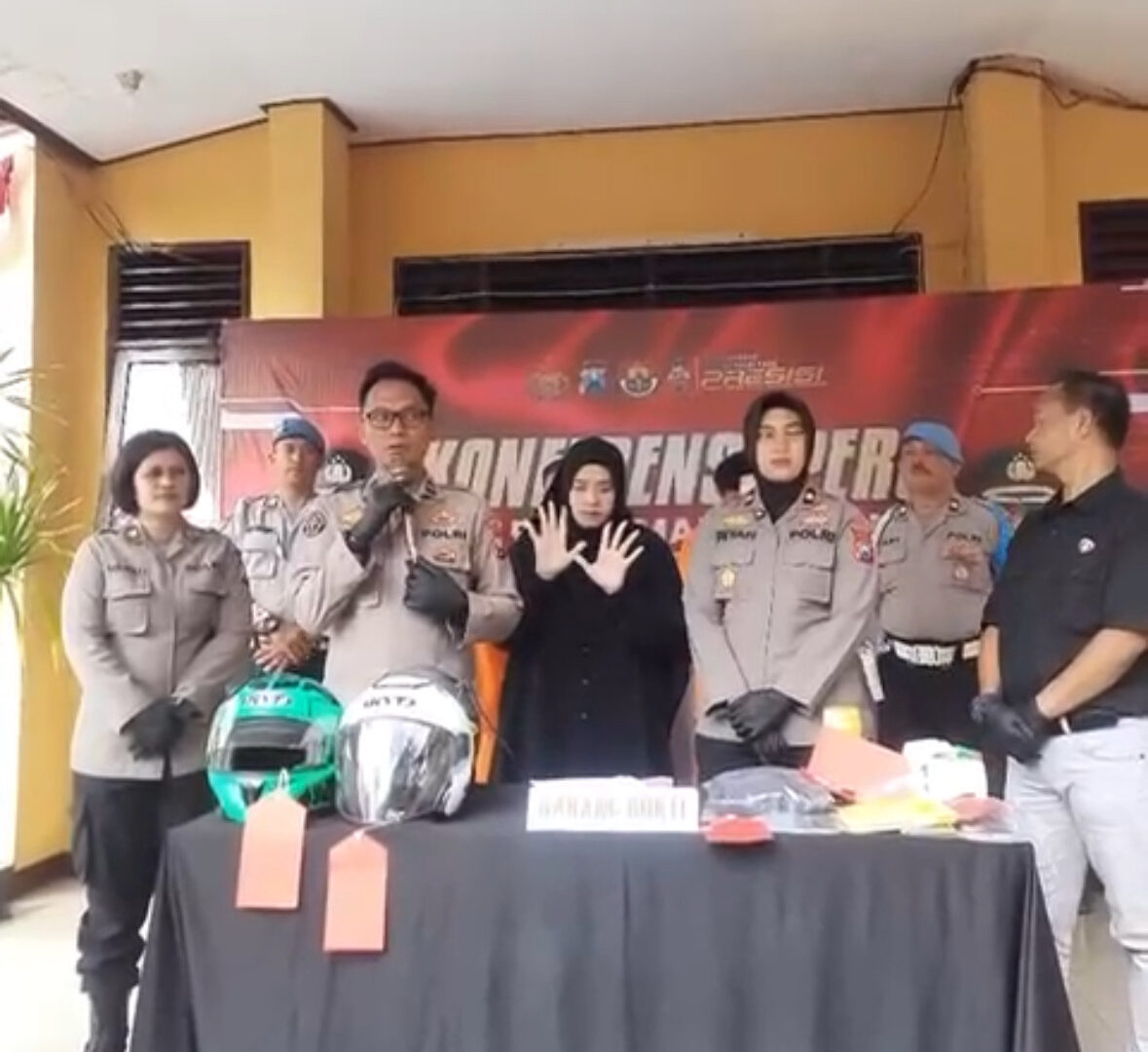 Polsek Sukun Merilis Kasus Karyawan Curi Motor Bos Di Kota Malang