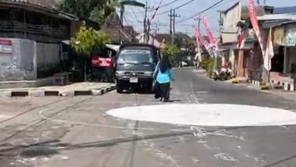 Bekas Mural One Piece Di Blimbing Yang Kini Ditutup Cat Putih
