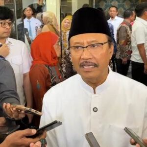 Mensos Saifullah Yusuf (Gus Ipul) Saat Memberikan Keterangan Pers Di Malang