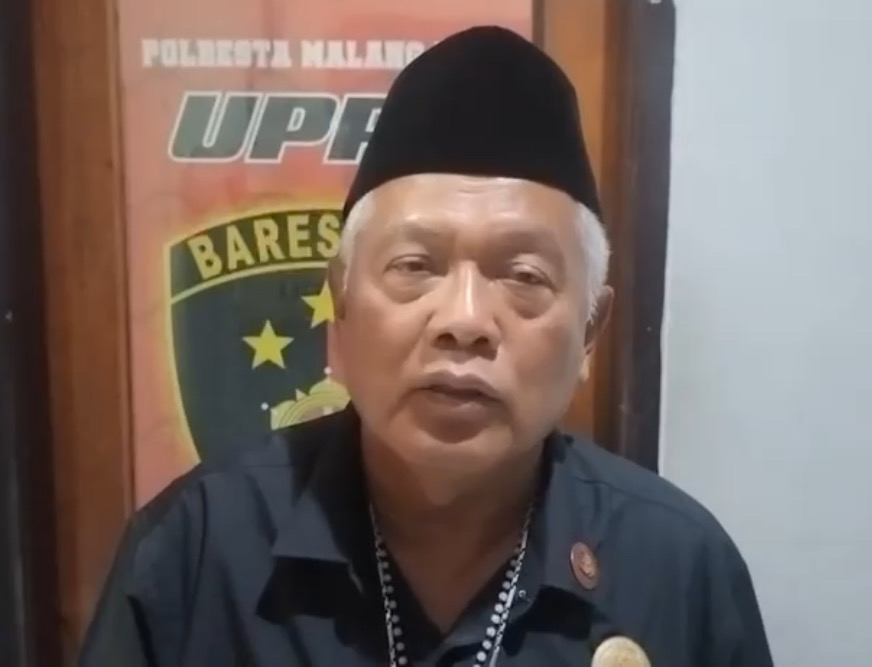 Yai Mim Saat Memberikan Keterangan Kepada Awak Media Di Polresta Malang Kota