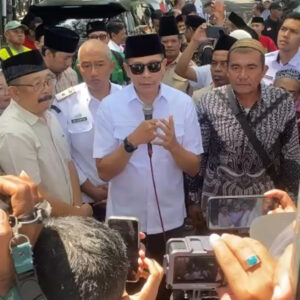 Wali Kota Malang Wahyu Hidayat Bersama Perwakilan Santri Usai Menerima Aspirasi Boikot Trans7
