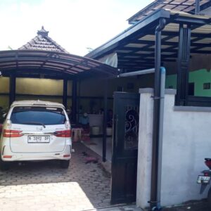 Garasi Rumah Korban Pencurian Dua Motor Di Kawasan Bandulan, Kota Malang, Yang Dibobol Pelaku Saat Penghuni Tertidur