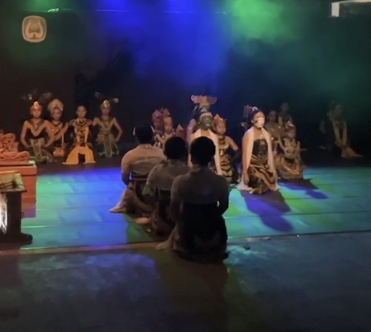 Pagelaran Wayang Topeng Di Dewan Kesenian Malang