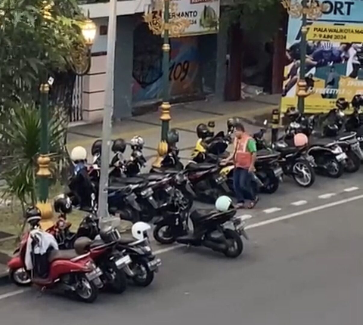 Parkir Di Kawasan Kayutangan Heritage