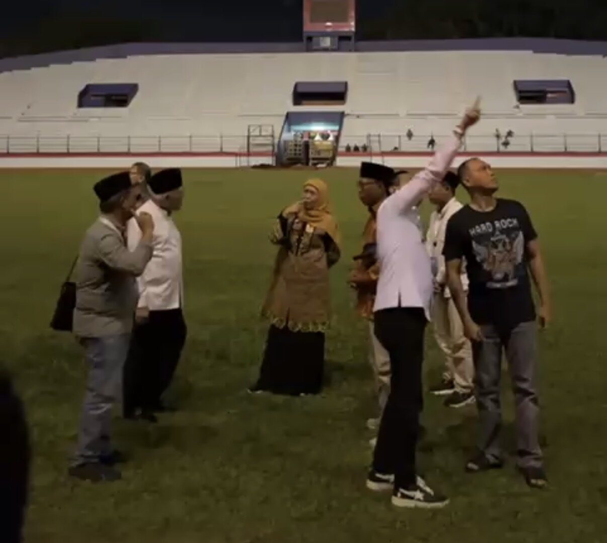 Persiapan Menjelang Acara Mujahadah Kubro 1 Abad NU Di Stadion Gajayana