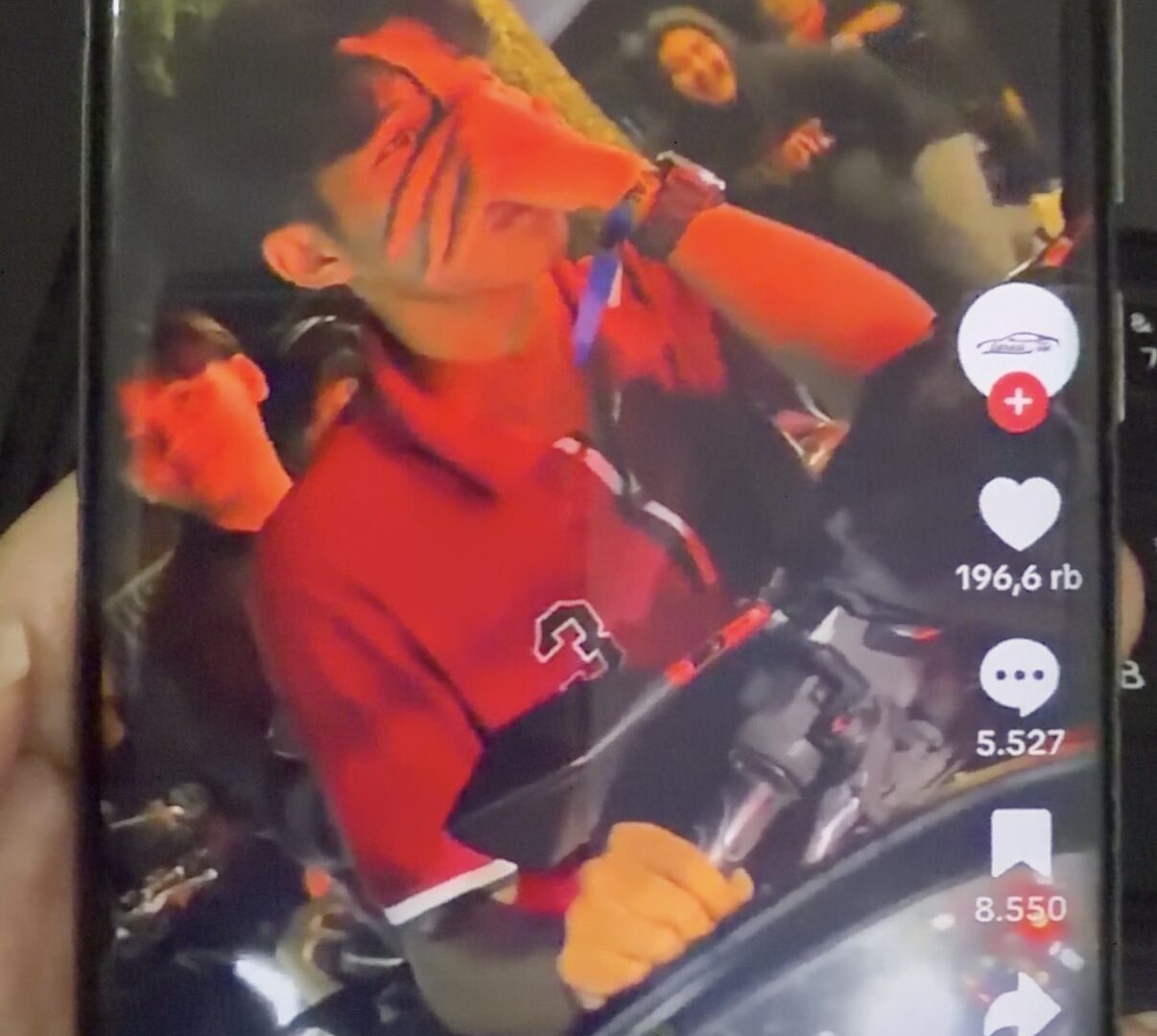 Tangkapan Layar Pemuda Terduga Pencuri Helm Terjebak Macet Usai Konser Di Sudimoro Kota Malang