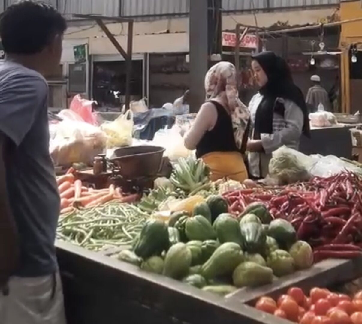 Pedagang Di Pasar Kota Malang