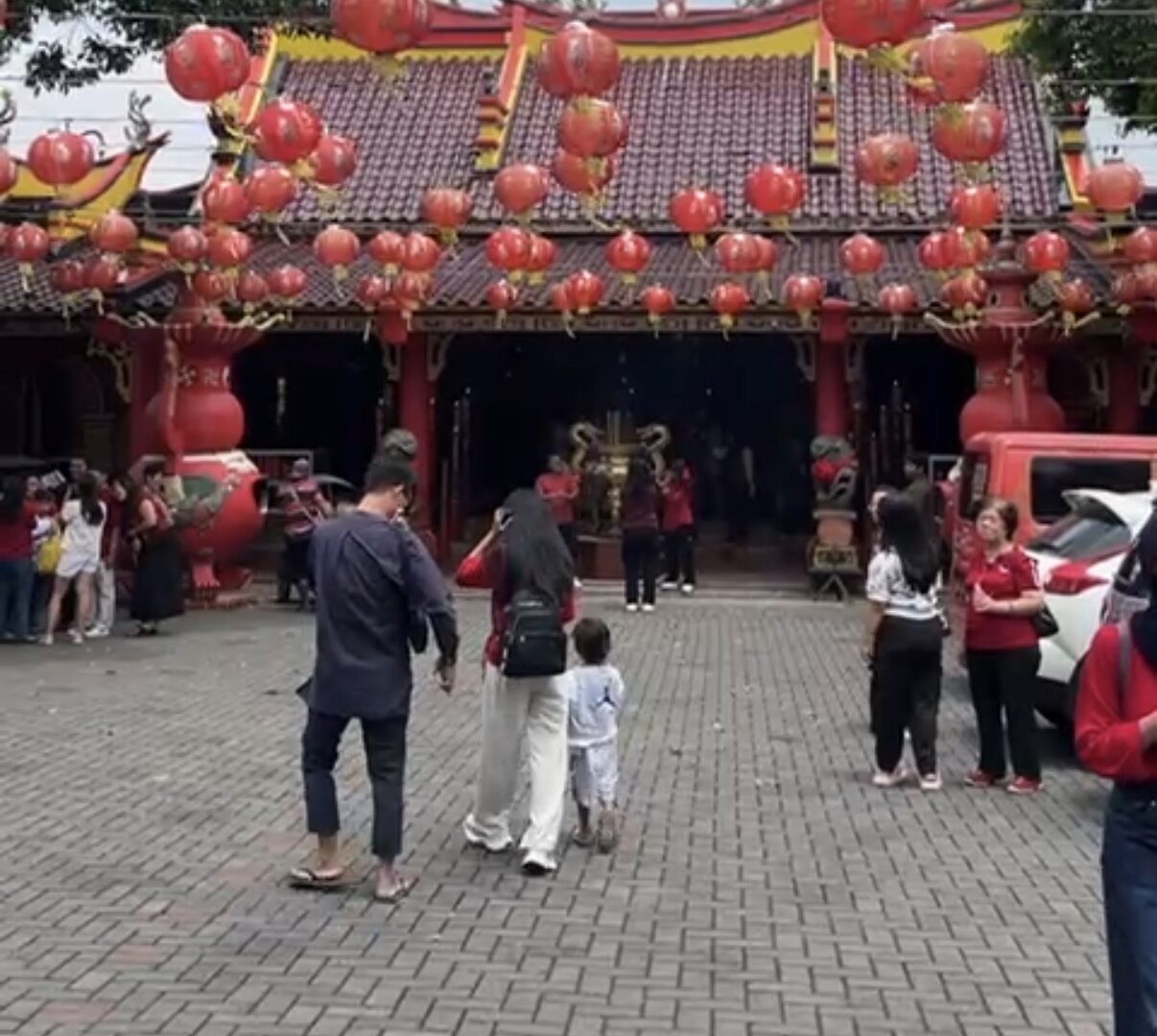 Klenteng Eng An Kiong Malang Dipadati Warga Saat Perayaan Imlek 2026