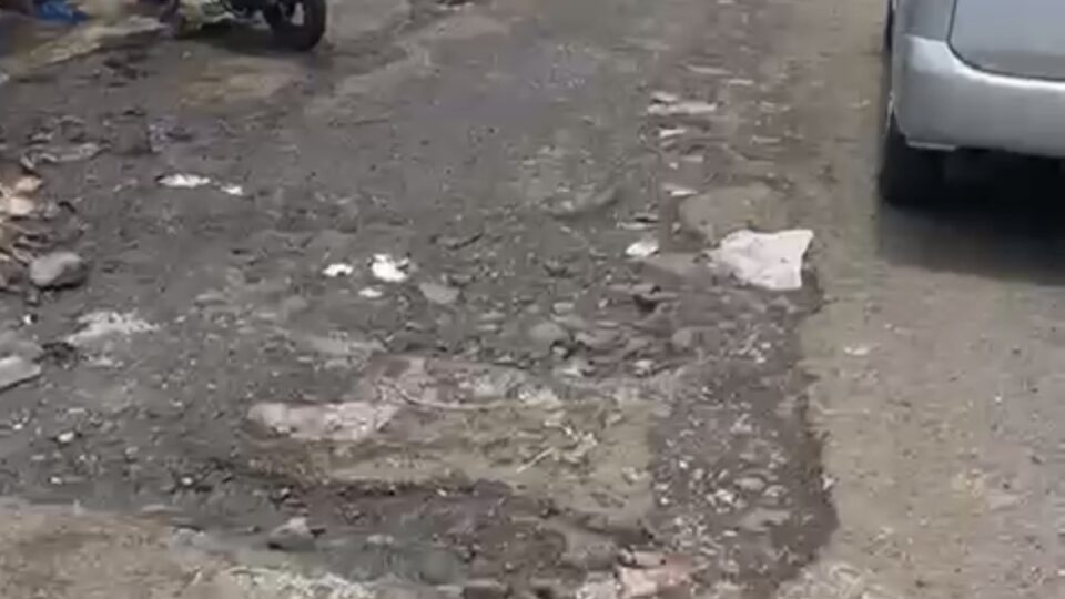 Jalan Rusak Di Kota Malang