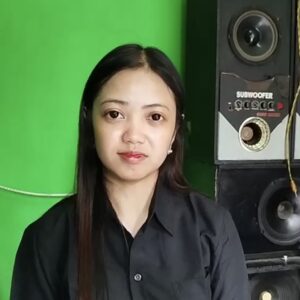 Korban Pernikahan Penipuan Di Malang Memberikan Keterangan Kepada Wartawan