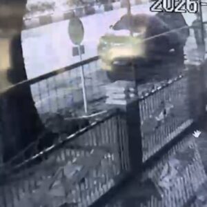 Rekaman CCTV Pelaku Membuang Bayi Di Kardus Di Klojen Kota Malang