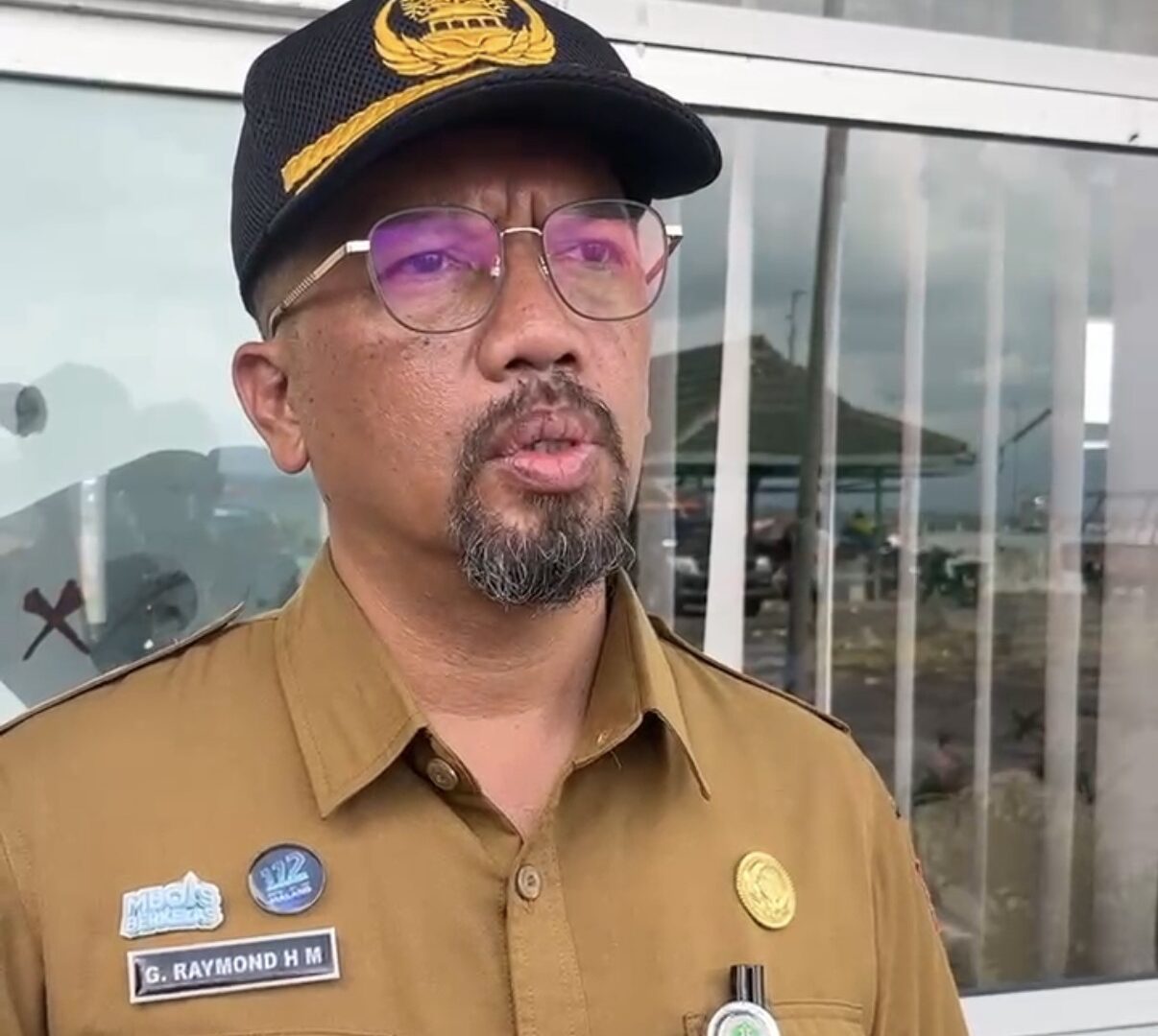 Kepala DLH Kota Malang Raymond Hatigoran Matondang Memberikan Keterangan Terkait Toilet Alun-alun Merdeka