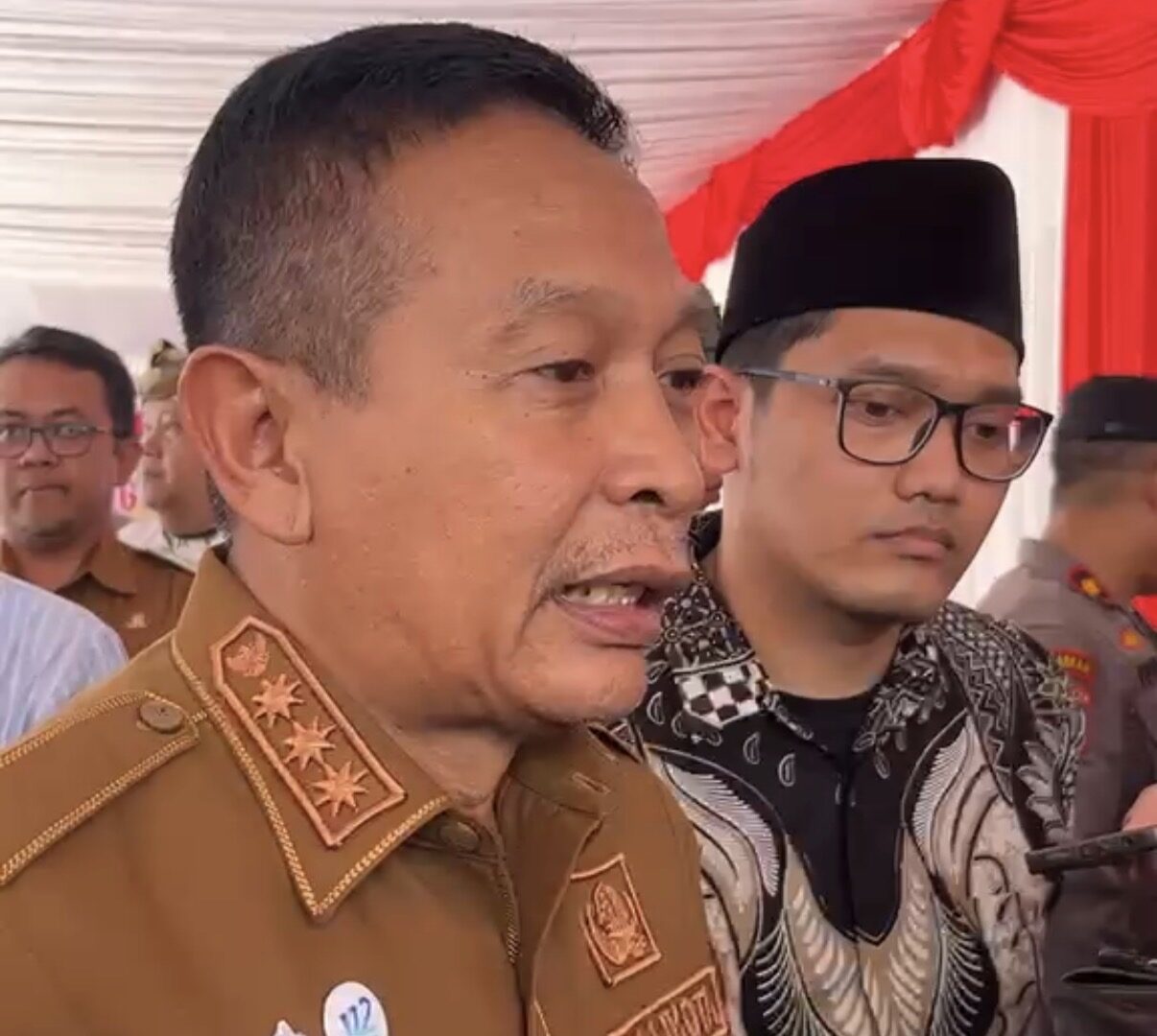 Wali Kota Malang, Wahyu Hidayat, Memberikan Keterangan Terkait Pengawasan Daycare