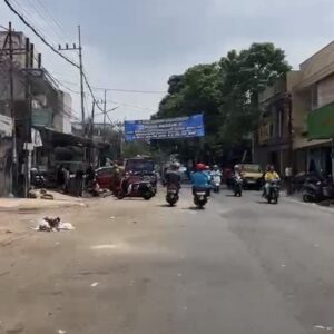 Jalan Zaenal Zakse Malang Tampak Lengang Usai Penertiban
