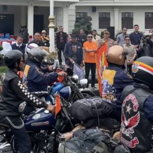 Wali Kota Malang Melepas Peserta Touring Motor Antik Internasional